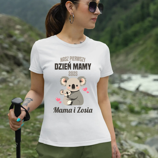 Nasz pierwszy dzień mamy v2 - damska koszulka z nadrukiem - produkt personalizowany