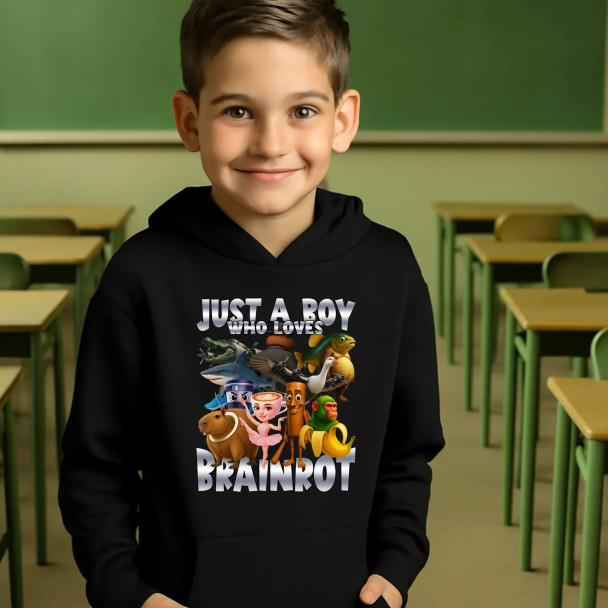 Just a boy who loves brainrot  - dziecięca bluza z nadrukiem
